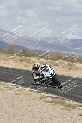 media/May-05-2025-Moto Forza (Mon) [[3c1838c5e5]]/2-B Group/Session 2 (Turn 7 Inside)/